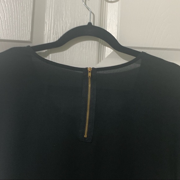 Cute black chiffon top. Size medium - Picture 6 of 9